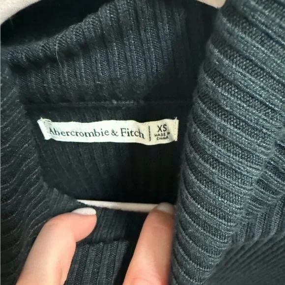 Abercrombie & Fitch Black Ribbed Turtleneck Bodysuit - Picture 4 of 4